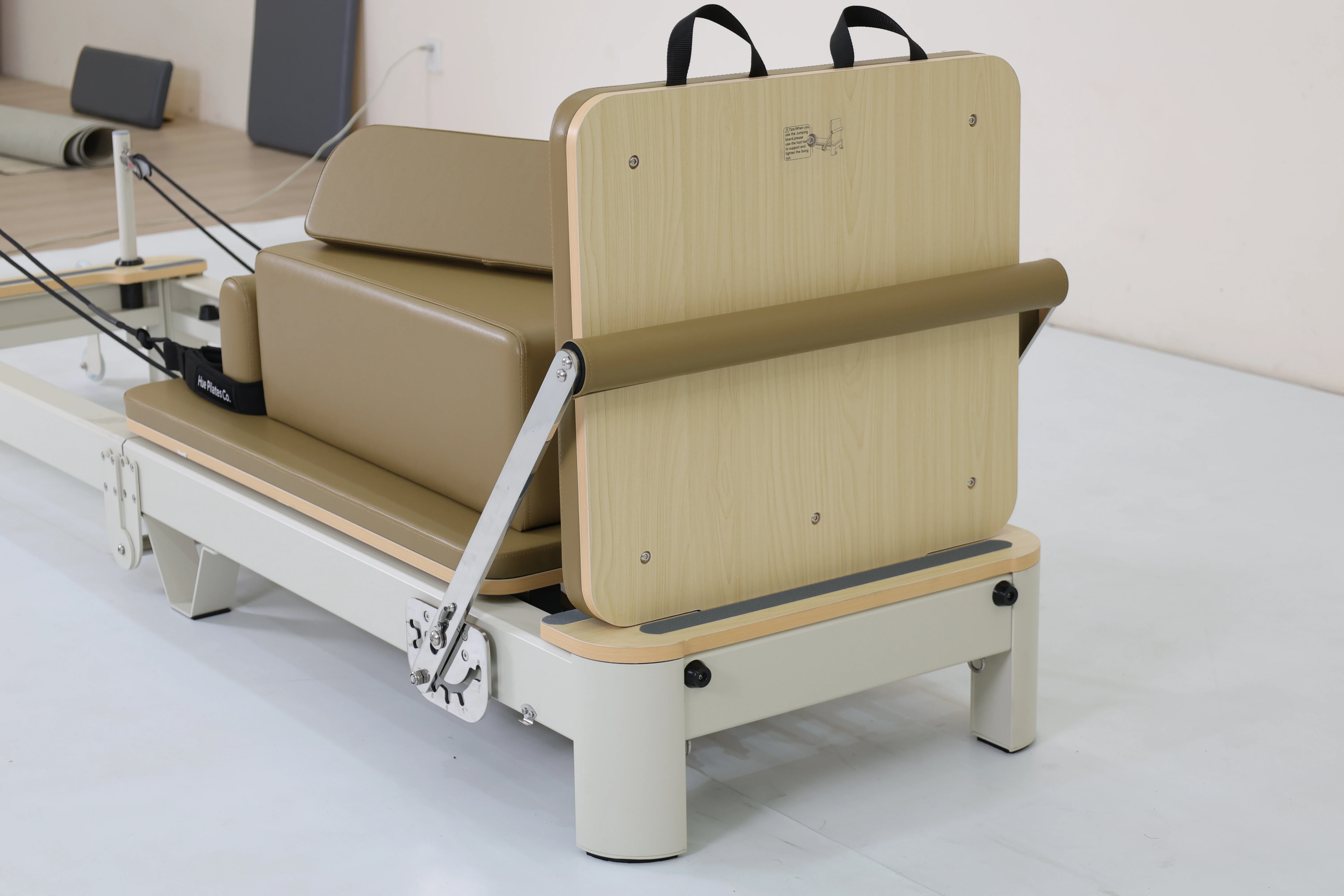 Hue Foldable Pilates Reformer - Amber - Image 25