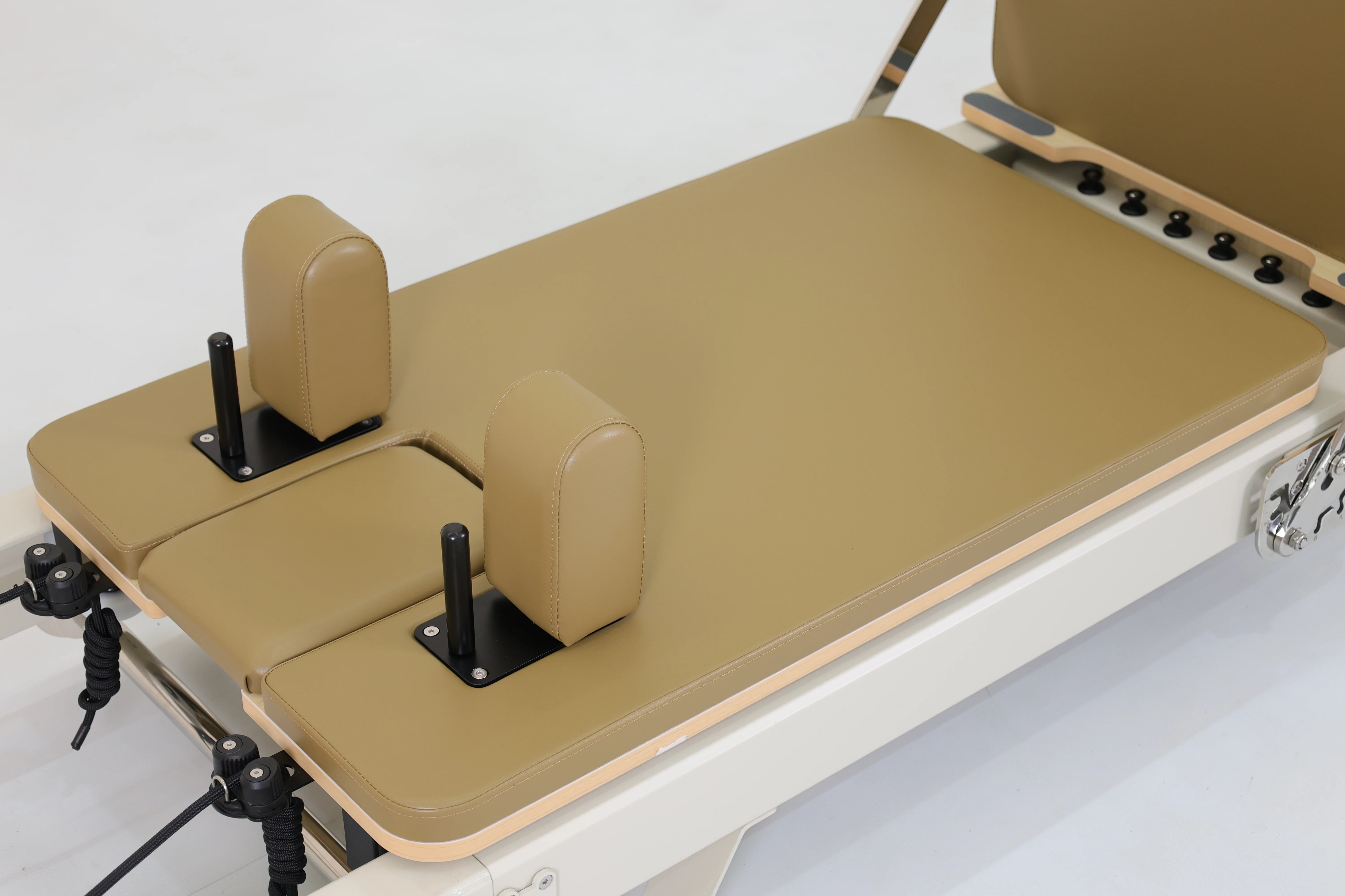Hue Foldable Pilates Reformer - Amber - Image 28