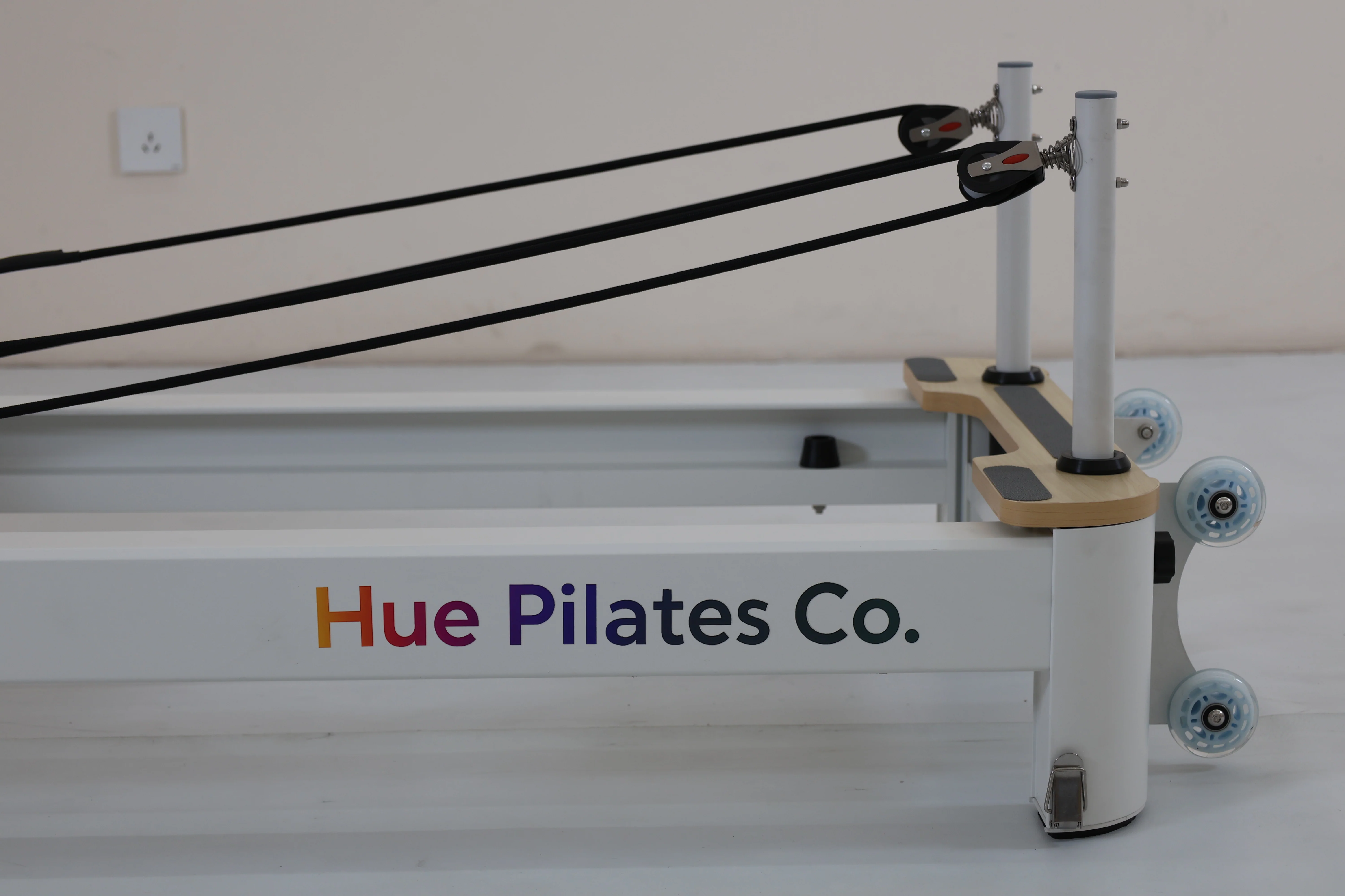 Hue Foldable Pilates Reformer - Mauve - Image 38