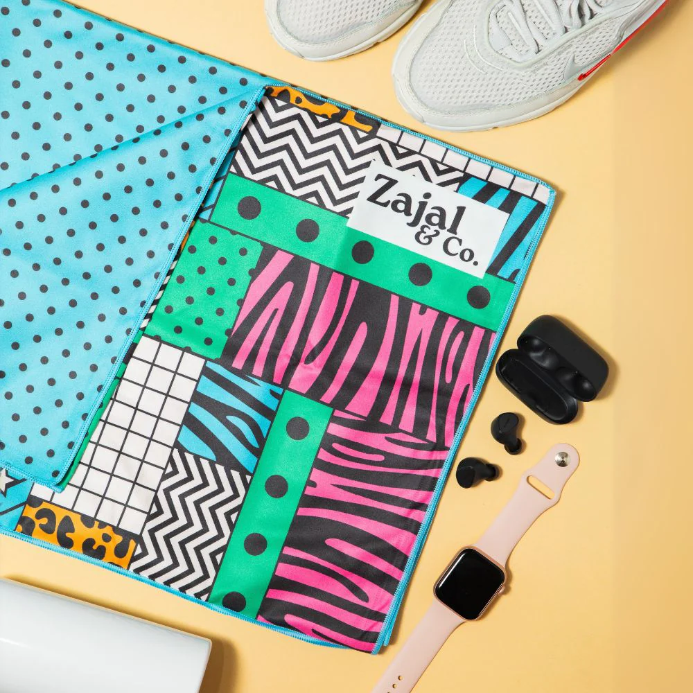 Rad Retro - Hooded Gym Towel - Image 11
